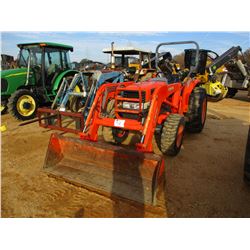 KUBOTA L3130HST FARM TRACTOR, VIN/SN:41323 - MFWD, 3 PTH, PTO, KUBOTA LA723 FRONT LOADER ATTACH, GP 