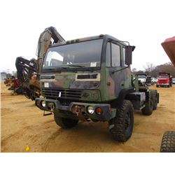 1998 STEWART STEVENSON TRUCK TRACTOR, VIN/SN:T-010817BDG - T/A, 6X6, DIESEL ENGINE, ALLISON AUTO TRA