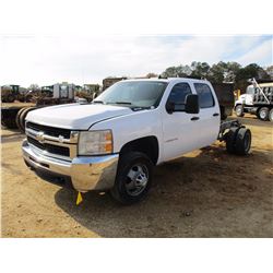 2009 CHEVROLET 3500HD CAB & CHASSIS, VIN/SN:1GBJC73KX9F118332 - CREW CAB, V8 GAS ENGINE, A/T, ODOMET