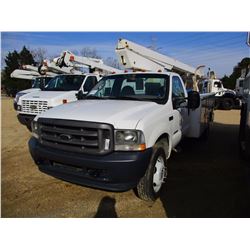 2003 FORD F450 BUCKET TRUCK, VIN/SN:1FDXF45F93EA63293 - 7.3L FORD POWERSTROKE DIESEL, A/T, KNAPHEIDE