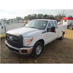 2015 FORD F350 SERVICE TRUCK, VIN/SN:1FD7X3A65FEA15793 - EXTENDED CAB, V8 GAS ENGINE, A/T, STAHL SER