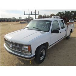 1999 CHEVROLET 3500 SERVICE TRUCK, VIN/SN:1GCGC33R7XF099859 -CREW CAB, V8 GAS ENGINE, AUTO TRANS, KN