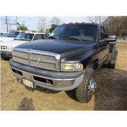 2001 DODGE RAM 3500 DUALLY FLATBED TRUCK, VIN/SN:3B6MC36591M561197 - V8 MAGNUM GAS ENGINE, AUTO TRAN