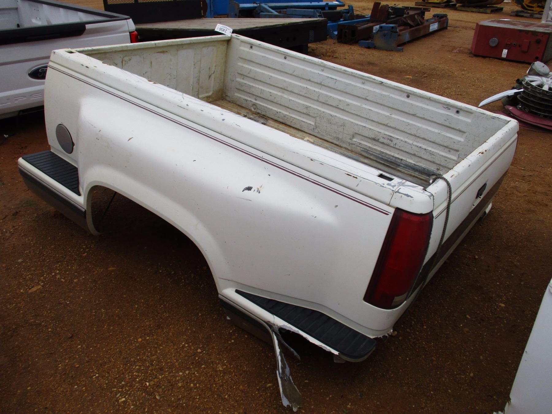 CHEVROLET DUALLY TRUCK BED J.M. Wood Auction Company, Inc.