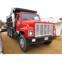 1990 INTERNATIONAL 2554 DUMP, VIN/SN:1HTGCZ3R7LH277175 - TRI-AXLE, IHC DIESEL ENGINE, 10 SPD TRANS, 