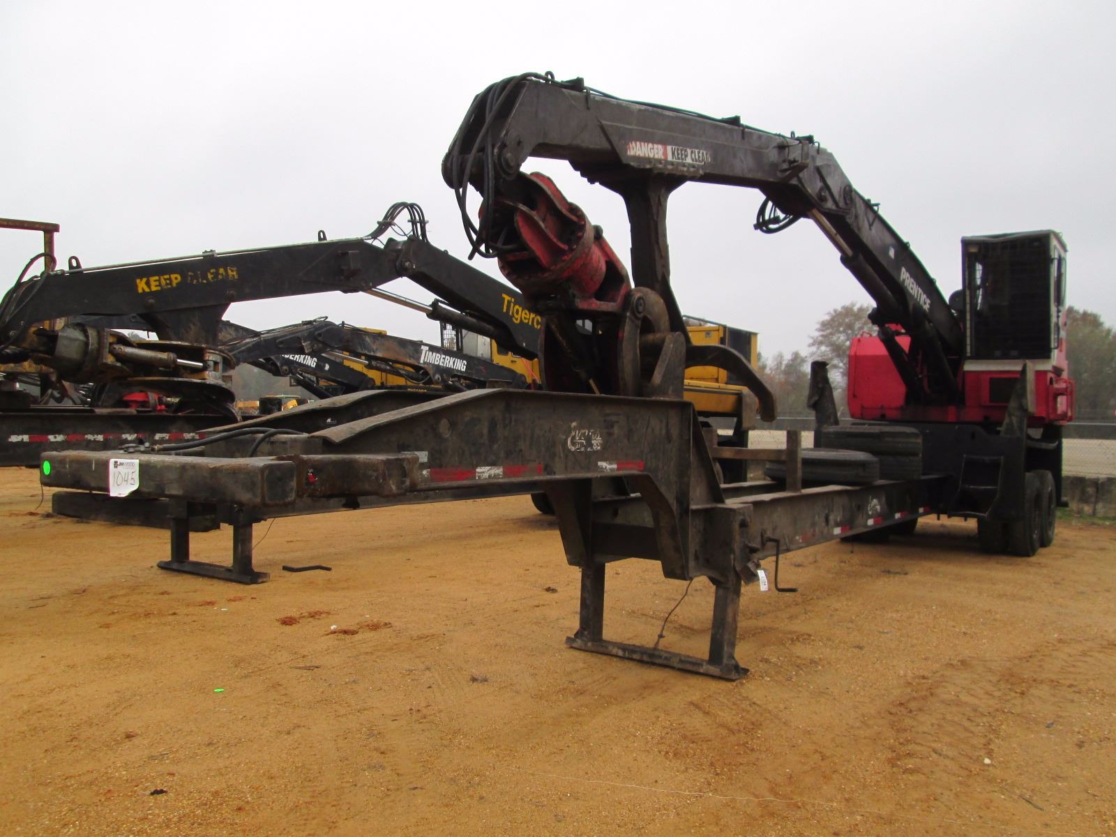 PRENTICE 2414 LOG LOADER, VIN/SN:PR65069 - DIESEL ENG, ECAB W/AIR, MTD ...
