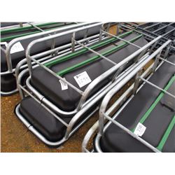 (2) 8' FEED BUNKS