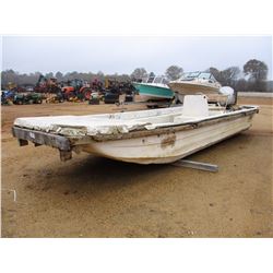 2005 CAROLINA SKIFF DLA2480 BOAT, VIN/SN:EKHA2970L405 - HONDA BF150 HP OUTBOARD