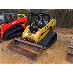 2011 CAT 277C SKID STEER LOADER, VIN/SN:JWF02568 - CRAWLER, GP BUCKET, 2 SPD, JOYSTICK CANOPY, METER