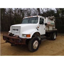 1992 INTERNATIONAL 4800 HYDROSEEDER, VIN/SN:1HTSENKL8NH404092 - S/A, 4X4, IHC DIESEL ENG, 5 SPD TRAN