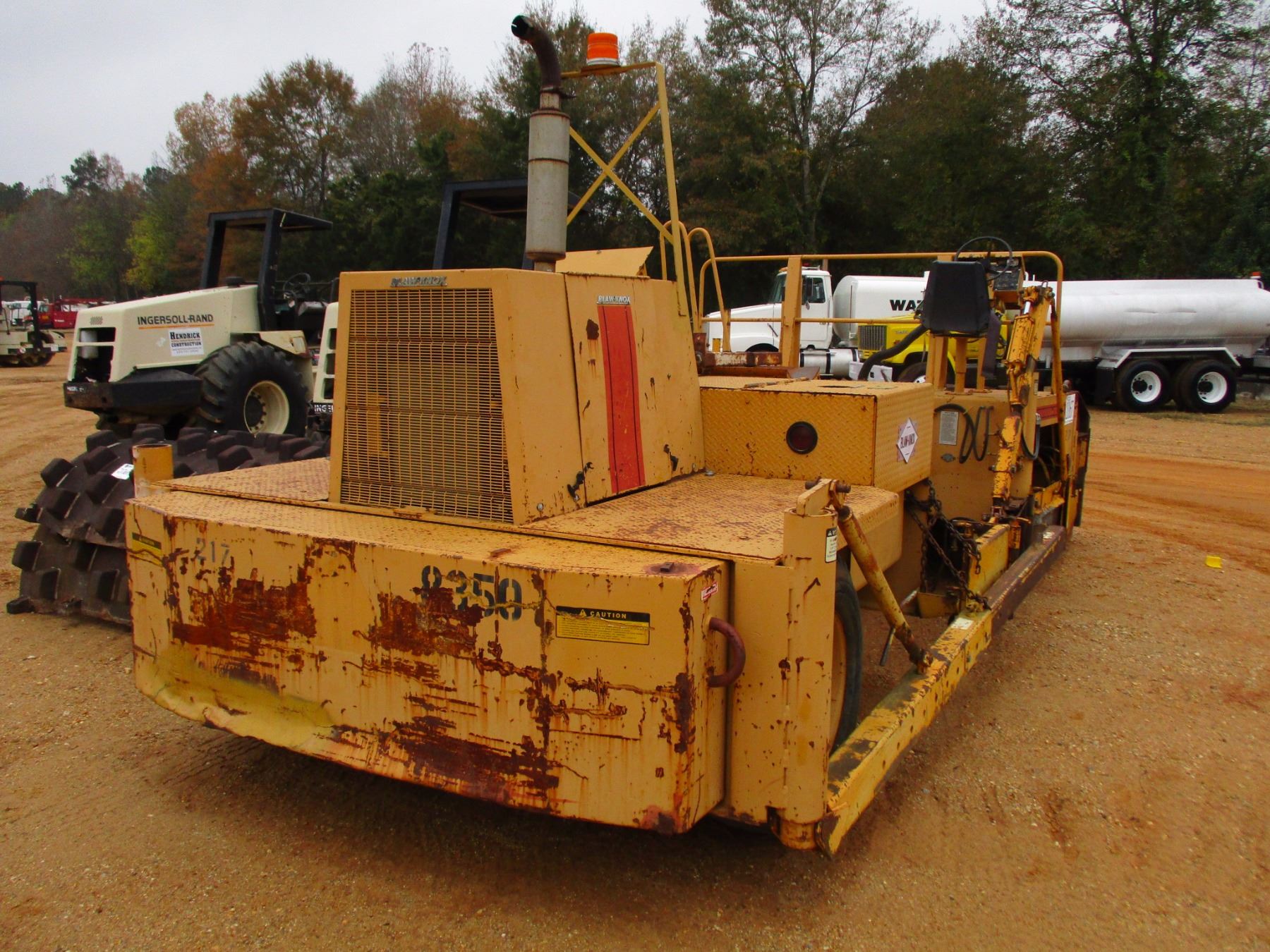 Volvo Rw100a BLAW-KNOW RW100A ROAD WIDENER, VIN/SN:10015-10 - DIESEL ENGINE ...
