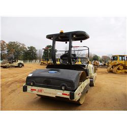 2007 INGERSOL-RAND DD138HF ROLLER, VIN/SN:194593 - TANDEM, VIBRATORY, 84" SMOOTH DRUMS, WATER SYSTEM