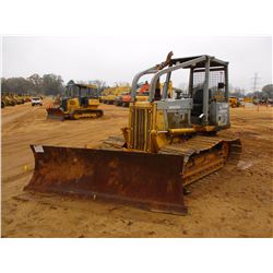 KOMATSU D38P-1 CRAWLER TRACTOR, VIN/SN:P085807 - 6 WAY BLADE, SWEEPS, REAR SCREEN, CANOPY, METER REA