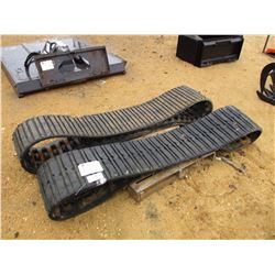 (1) 18' RUBBER TRACK FIT SKID STEER LOADER
