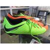 Image 2 : NEW NIKE HYPERVENOM CLEATS SIZE 6Y