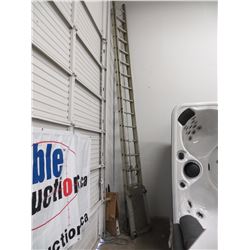 32' ALUMINUM EXTENSION LADDER/4 WHEEL DOLLY