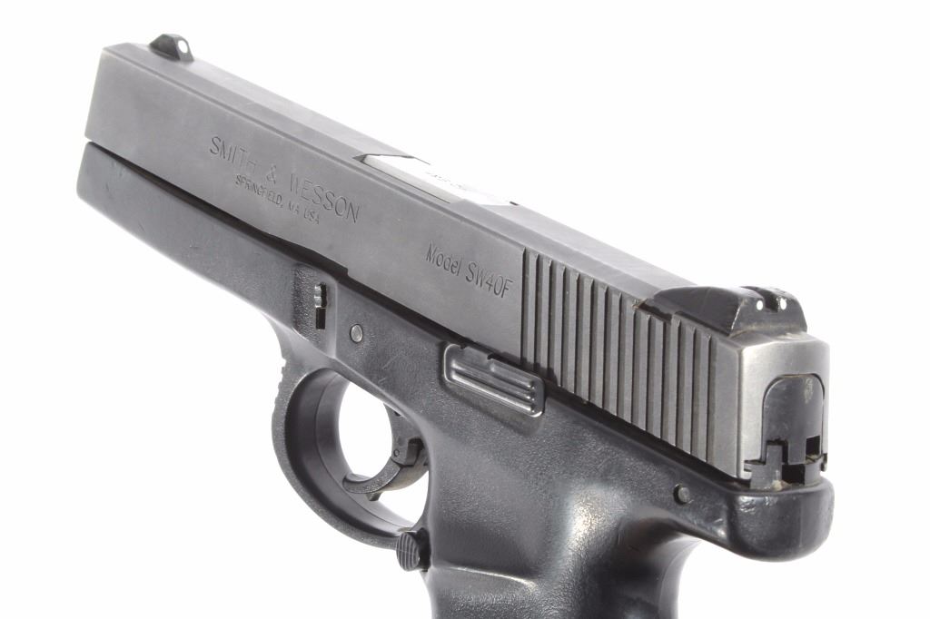 Smith & Wesson Model SW40F .40S&W Semi Auto Pistol