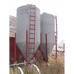 Sioux Hopper bin, appx. 100 bu.