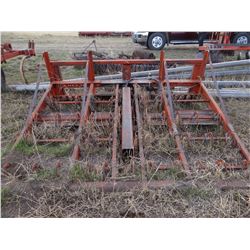 Farmhand 12-bale grapple, w/ side shift