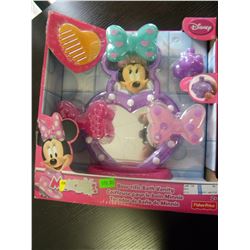 Minnie Mouse Bow-rific Bath Vanity