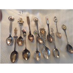 12 RCMP spoons lot2