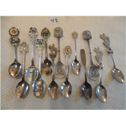 13 RCMP spoons lot3