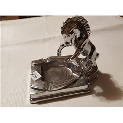 White truck embelen (ashtray)