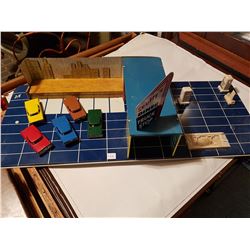 Scotty's tin set with 5 friction cars 32"