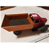 Image 5 : Antique dump truck RARE