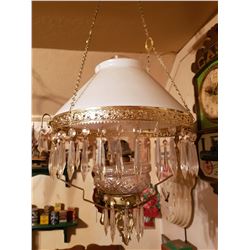 Hanging oil lamp