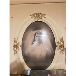 RARE white frame bubble glass picture frame
