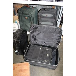 5 PIECES OF LUGGAGE