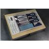 Image 2 : FIVE PIECE FOOTPRINT WOOD CHISEL SET