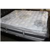 Image 1 : NEW QUEENSIZE SERTA I COMFORT 4 INCH PLUSH EURO TOP MEDIUM FIRM WITH LOW PROFILE BOXSPRING RETAIL $2