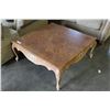 Image 1 : SQUARE COFFEE TABLE