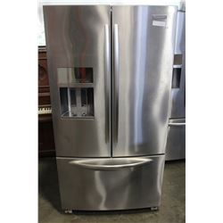 NEW KITCHEN AID STAINLESS FRENCH DOOR FRIDGE WITH WATER AND ICE AND BOTTOM FREEZER DRAWER SCRATCH AN