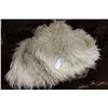 Image 1 : LAMB WOOL THROW