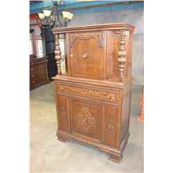 ANTIQUE KRUG COURT CUPBOARD WITH KEY