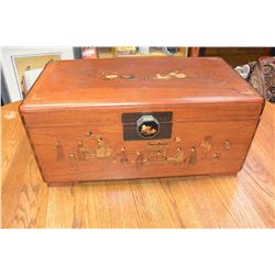 LARGE INLAID JEWELERY BOX WITH TRAY