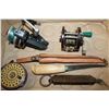 Image 1 : TRAY OF FISHING KNIVES REELS SCALE ETC