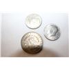 Image 2 : LOT OF US AND OTHER COINS