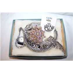 BOX OF ESTATE RHINESTONES