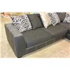 Image 2 : PARAMOUNT BLACK LEATHER SECTIONAL
