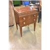 Image 1 : PAIR OF GIBBARD CARVED NIGHTSTANDS AND TWO DRAWER NIGHTSTAND