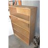 Image 2 : OAK BOOKSHELF