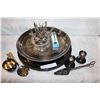Image 2 : LOT OF SILVER PLATE PLATTERS AND COLLECTOR SPOONS ETC