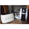 Image 1 : KEURIG COFFEE MACHINE AND SMEG TOASTER