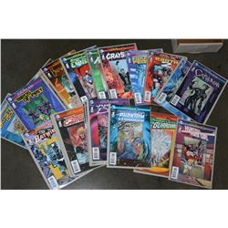 TRAY OF DC COMICS WITH HOLOGRAPHIC 32 COVER PAGE