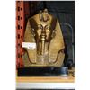 Image 1 : AUSTIN PROD 1977 PARROH STATUE