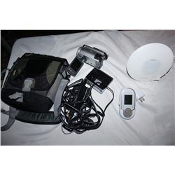 MODERN CLOCK RADIO LAMP AND SANY HANDI CAM